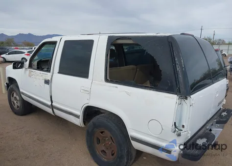 1997 Chevrolet Tahoe Ls z USA, uszkodzony, nr VIN 1GNEK13RXVJ389741